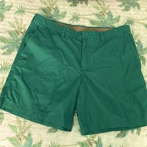 Men’s Columbia shorts, size 40, green